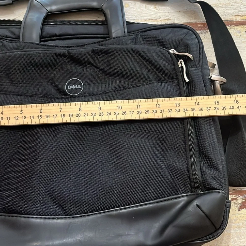 Dell Laptop Messenger Bag. Black Sturdy and Made well. See pics for measurement
